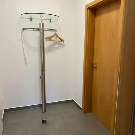 170 شقة باد مونستريفل