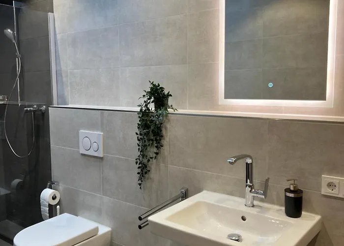 شقة 170 باد مونستريفل